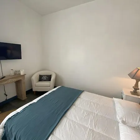 Cosy A Fouras: 1 Chambre, Proche Commerces Et Plages, Wifi, Tv, Cuisine Equipee - Fr-1-709-70 شقة فورا